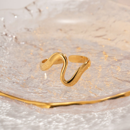 Snake Shaped Irregular Ring